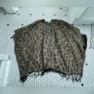 Woolrich shawl sweater one size